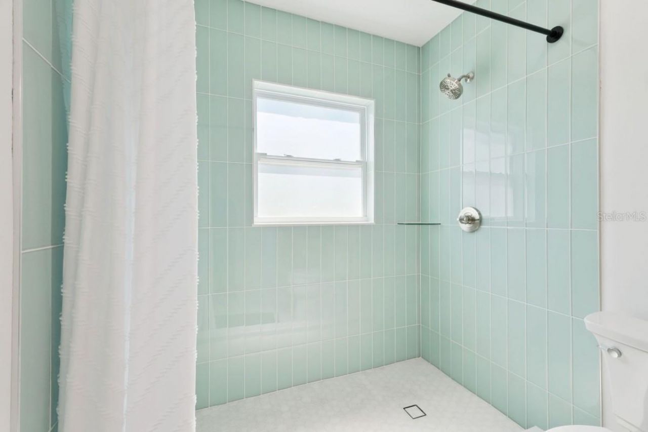 2335 Tropical Shores Drive Se, Saint Petersburg, FL 33705 Photo