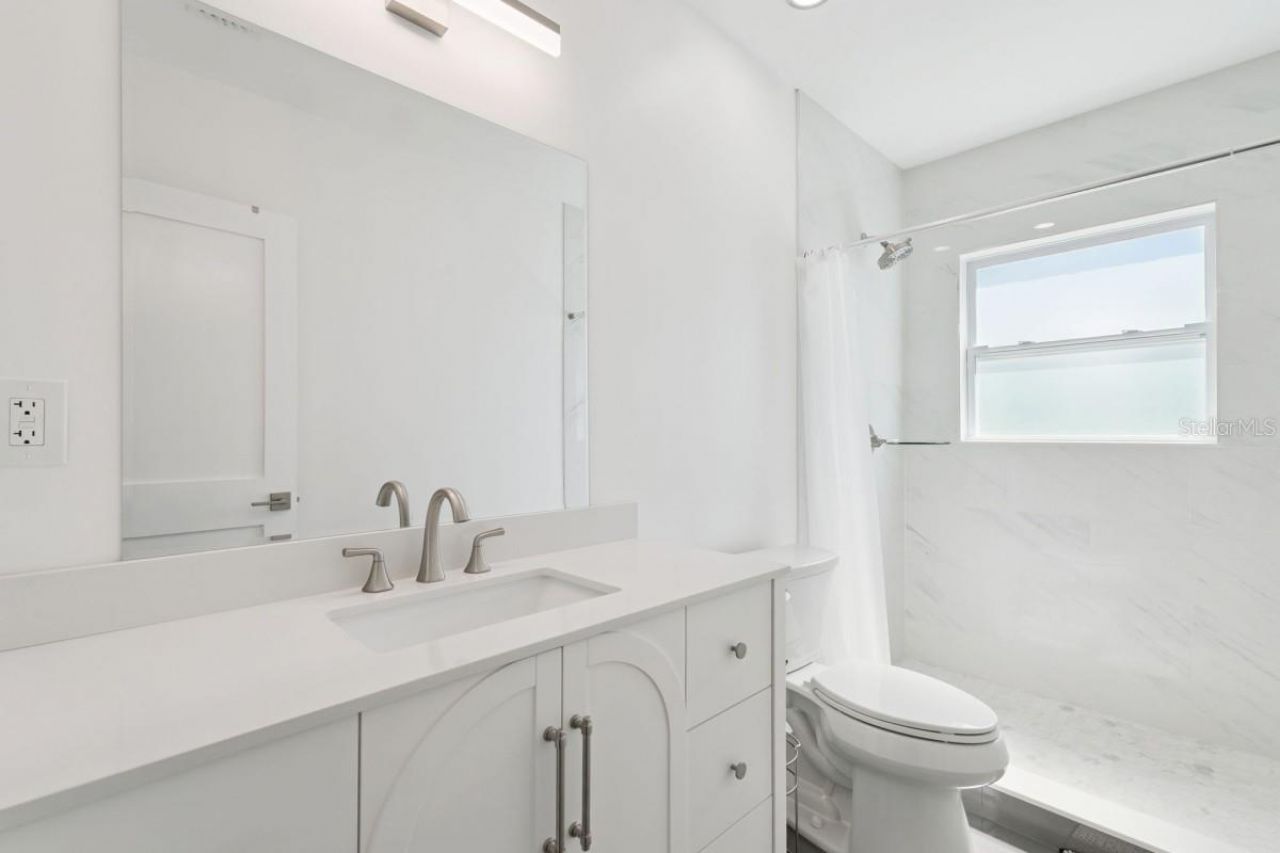 2335 Tropical Shores Drive Se, Saint Petersburg, FL 33705 Photo