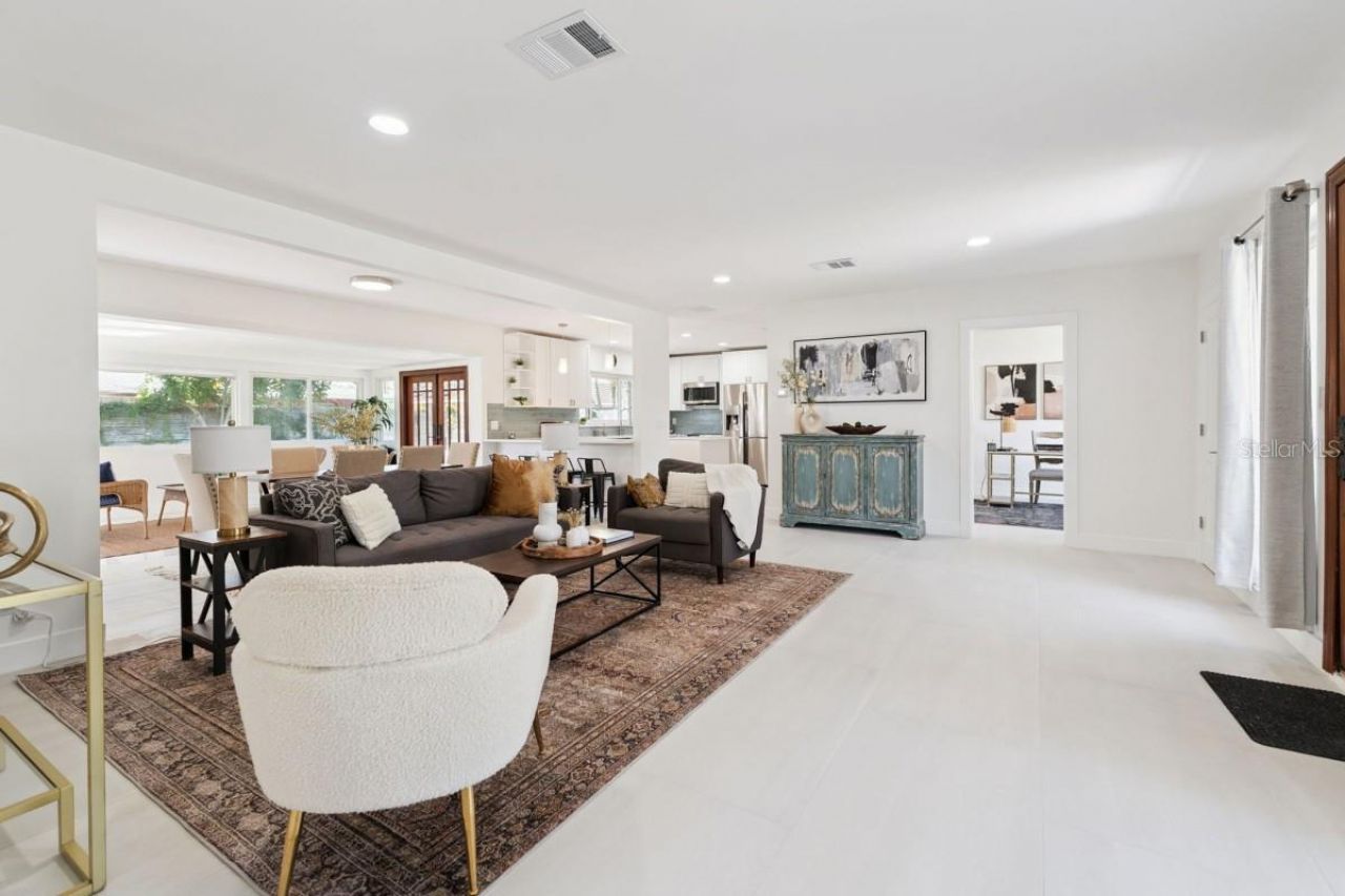 2335 Tropical Shores Drive Se, Saint Petersburg, FL 33705 Photo