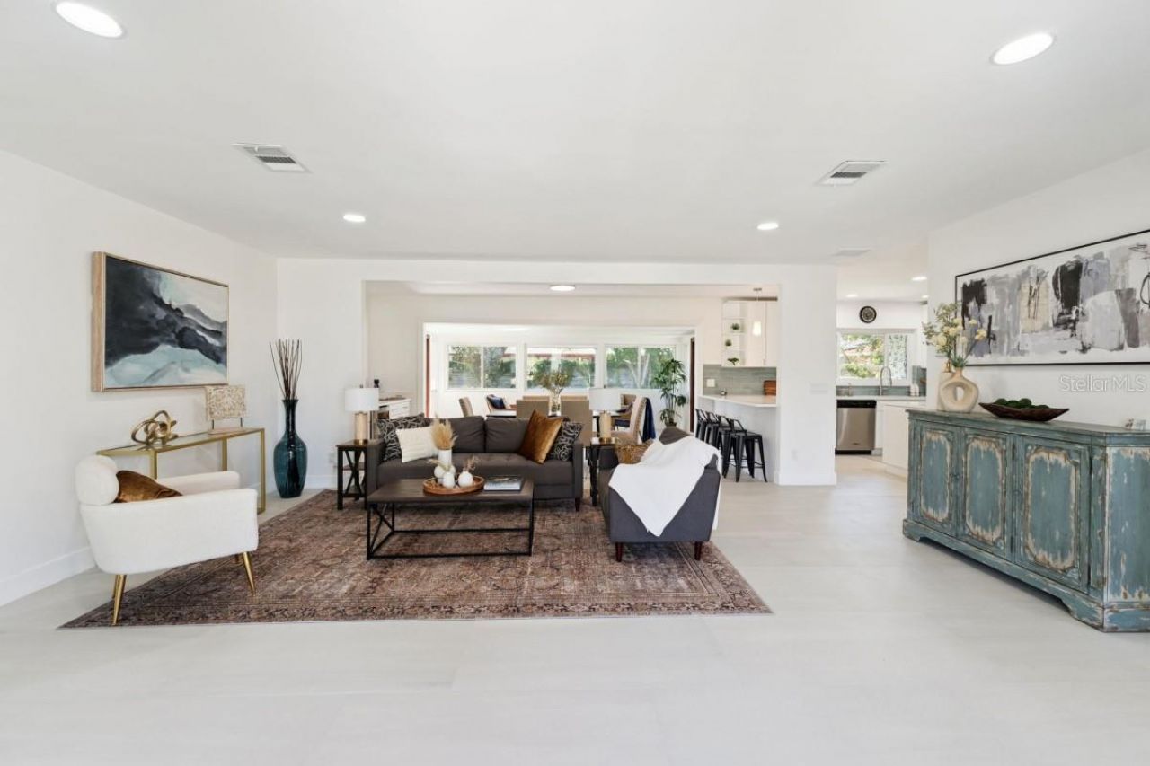 2335 Tropical Shores Drive Se, Saint Petersburg, FL 33705 Photo