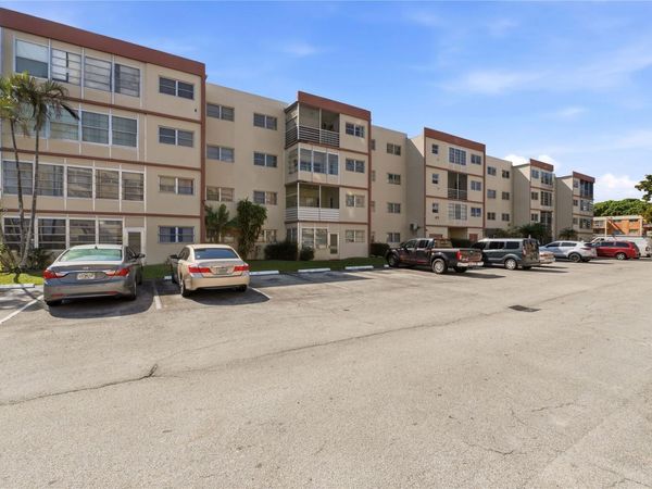 4044 NW 19th St, Unit 303, Lauderhill, FL 33313