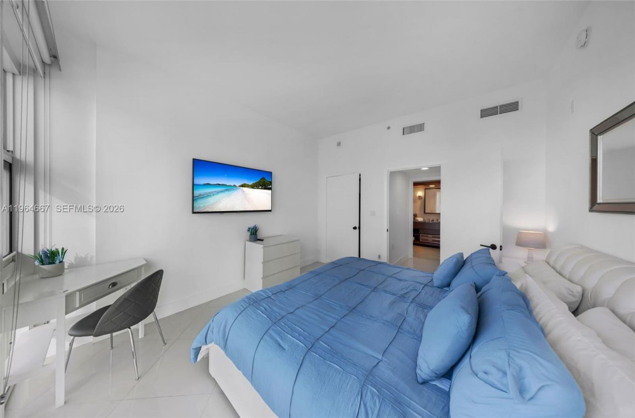 6801 Collins Ave, Unit PH11 / Dee, Miami Beach, FL 33141 Photo
