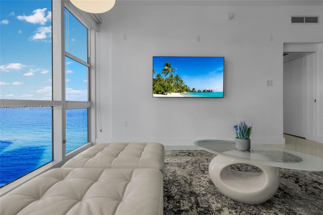 6801 Collins Ave, Unit PH11 / Dee, Miami Beach, FL 33141 Photo