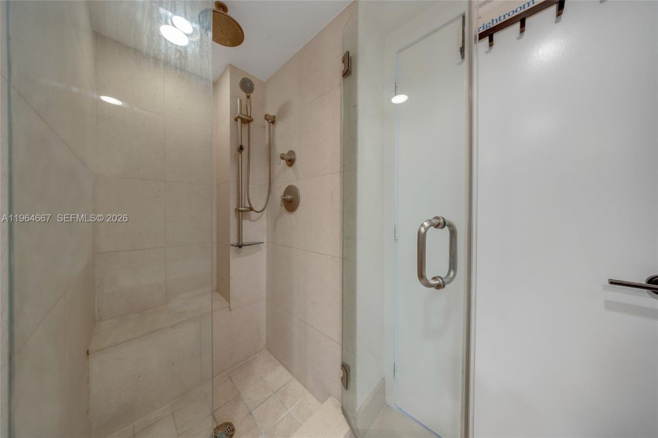 6801 Collins Ave, Unit PH11 / Dee, Miami Beach, FL 33141 Photo