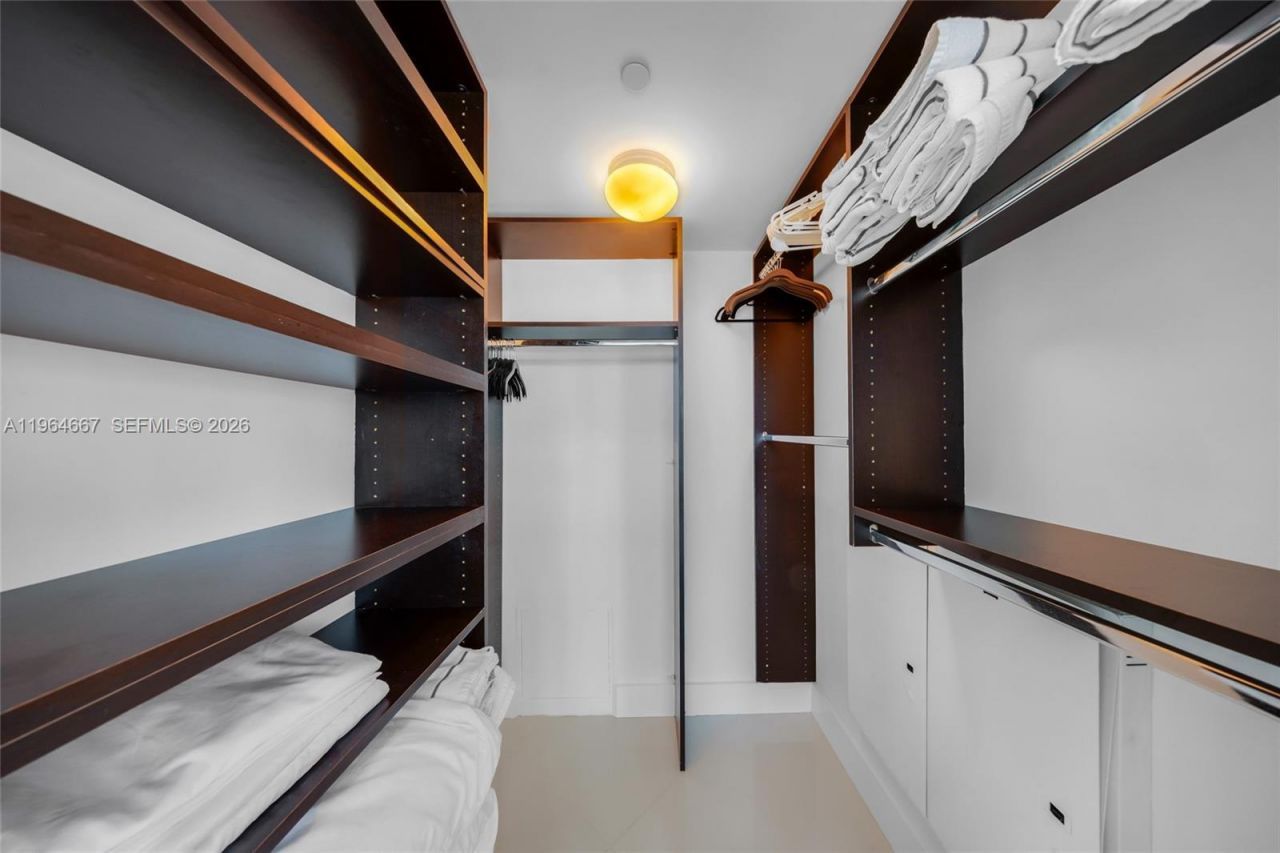 6801 Collins Ave, Unit PH11 / Dee, Miami Beach, FL 33141 Photo