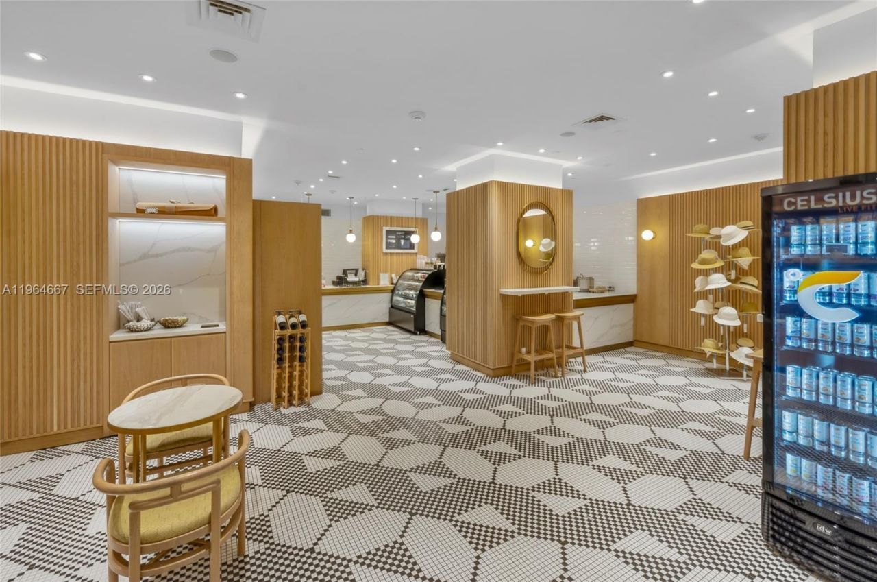 6801 Collins Ave, Unit PH11 / Dee, Miami Beach, FL 33141 Photo