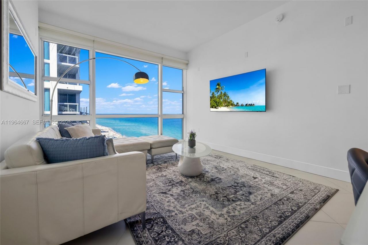 6801 Collins Ave, Unit PH11 / Dee, Miami Beach, FL 33141 Photo