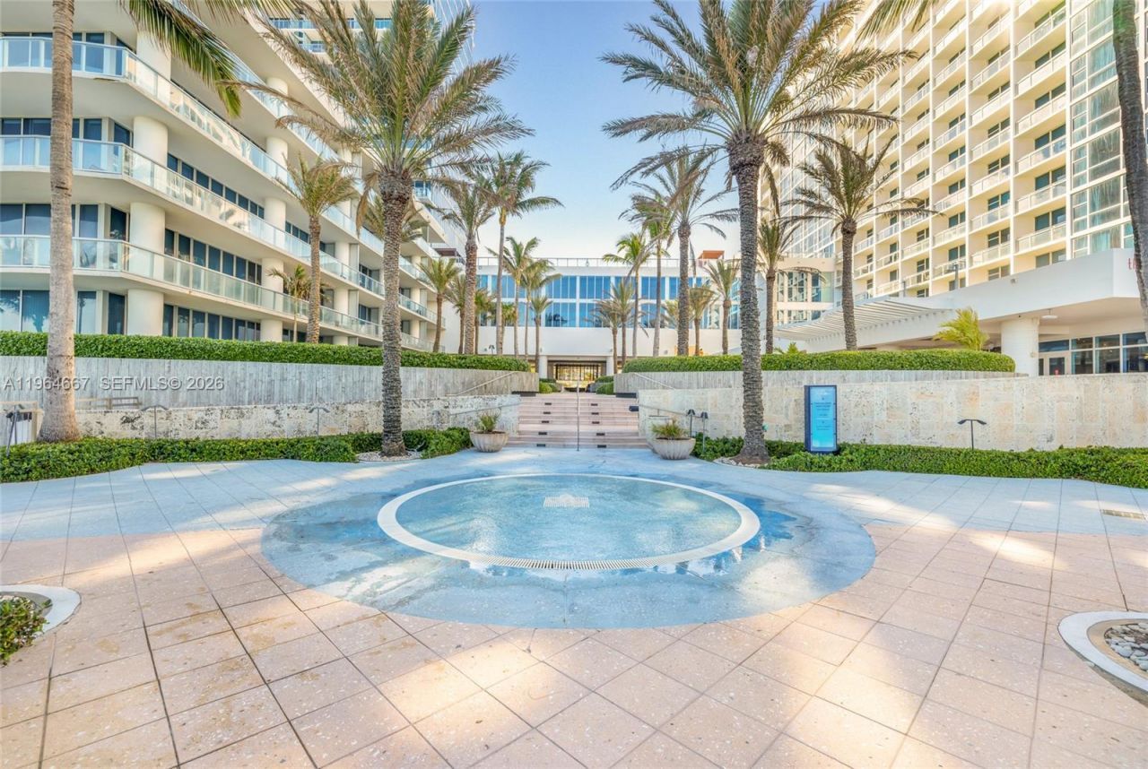 6801 Collins Ave, Unit PH11 / Dee, Miami Beach, FL 33141 Photo