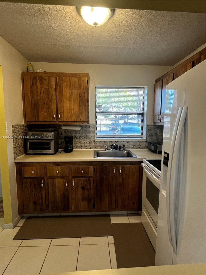 10444 NW 30th Ct, Unit 105, Sunrise, FL 33322 Photo