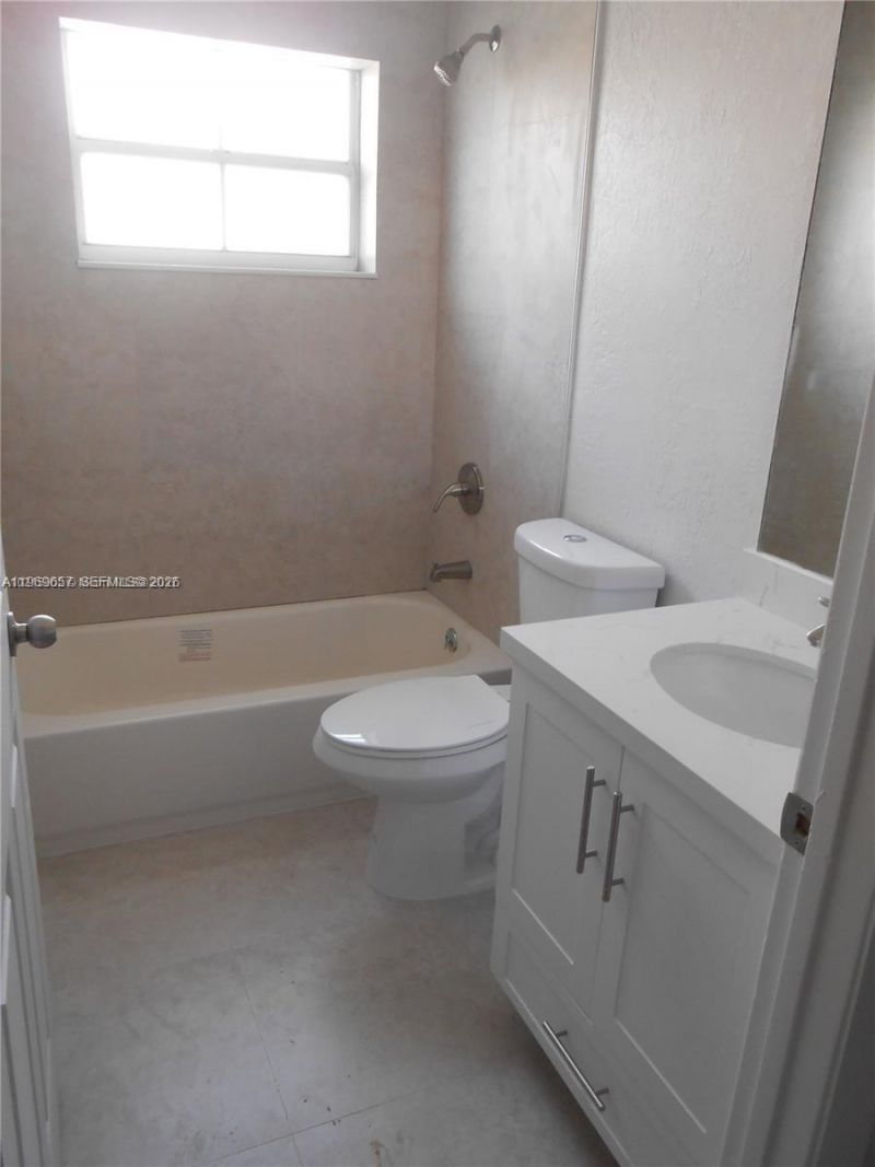 2077 NW 191st Ave, Unit 2077, Pembroke Pines, FL 33029 Photo