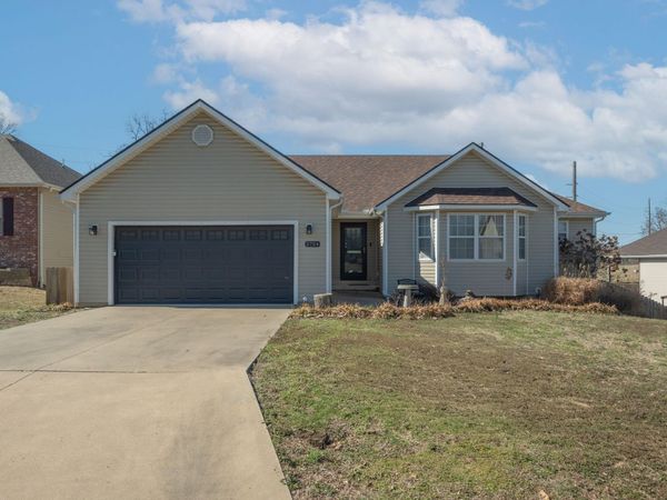2724 N Missouri Avenue, Joplin, MO 64801