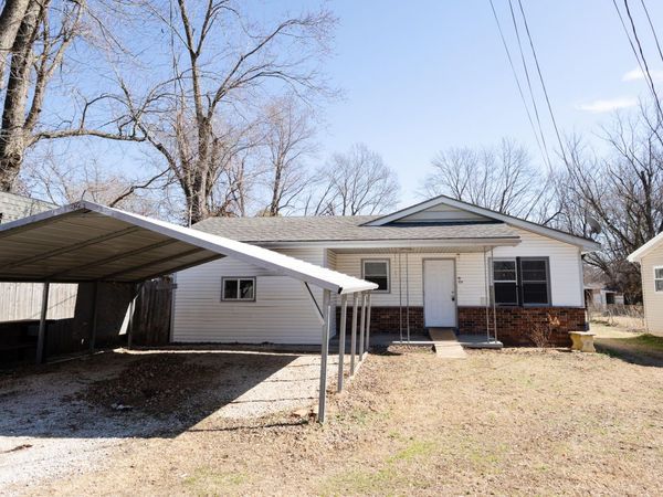 928 N Glenn Avenue, Springfield, MO 65803