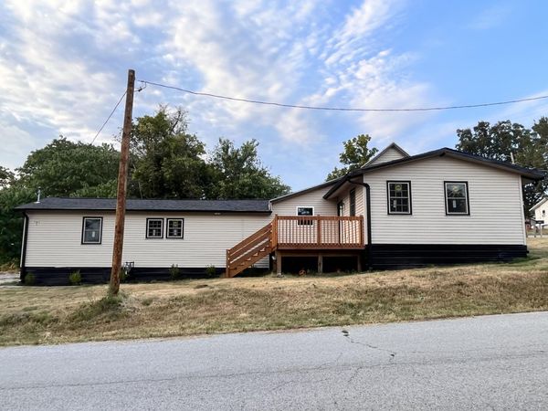 506 Hill Avenue, Ava, MO 65608