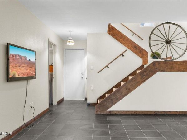 8422 N CENTRAL Avenue, Unit B, Phoenix, AZ 85020