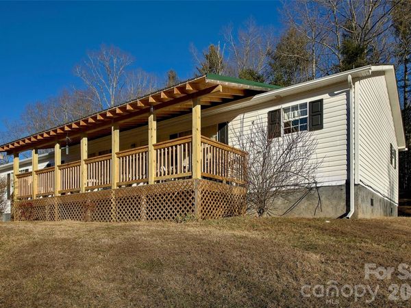 3 Altapass Trail, Spruce Pine, NC 28777
