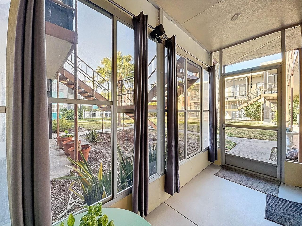 5396 4th Street N, Unit 105, Saint Petersburg, FL 33703 Photo