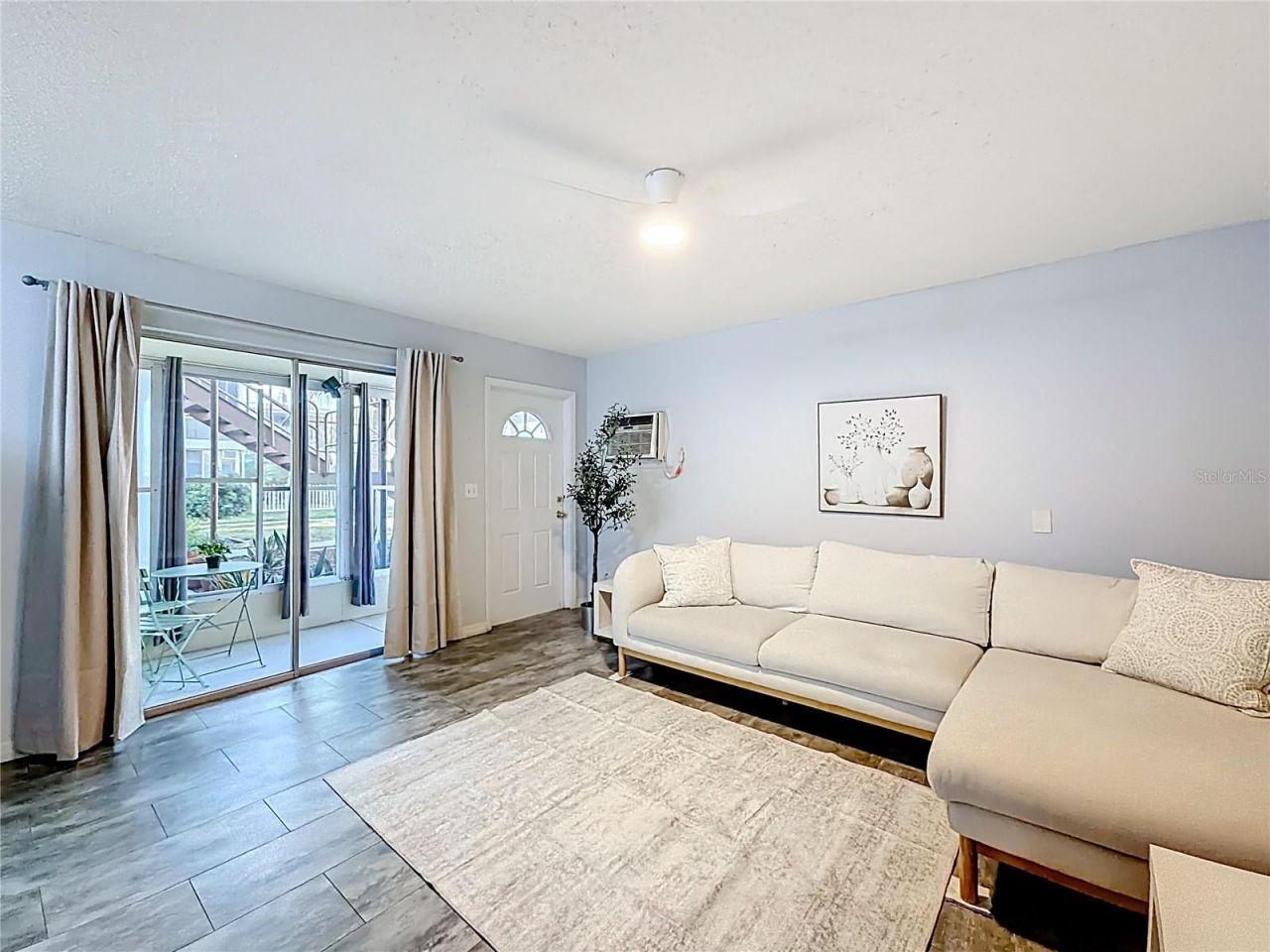 5396 4th Street N, Unit 105, Saint Petersburg, FL 33703 Photo