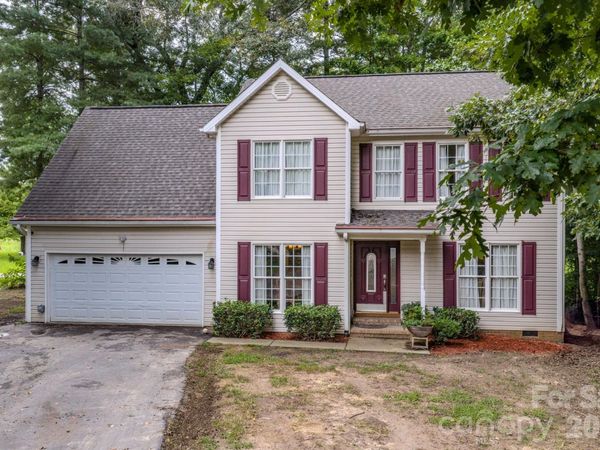 303 Theron Court , Candler, NC 28715