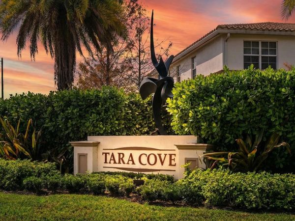 4581 Tara Cove Way Way, West Palm Beach, FL 33417