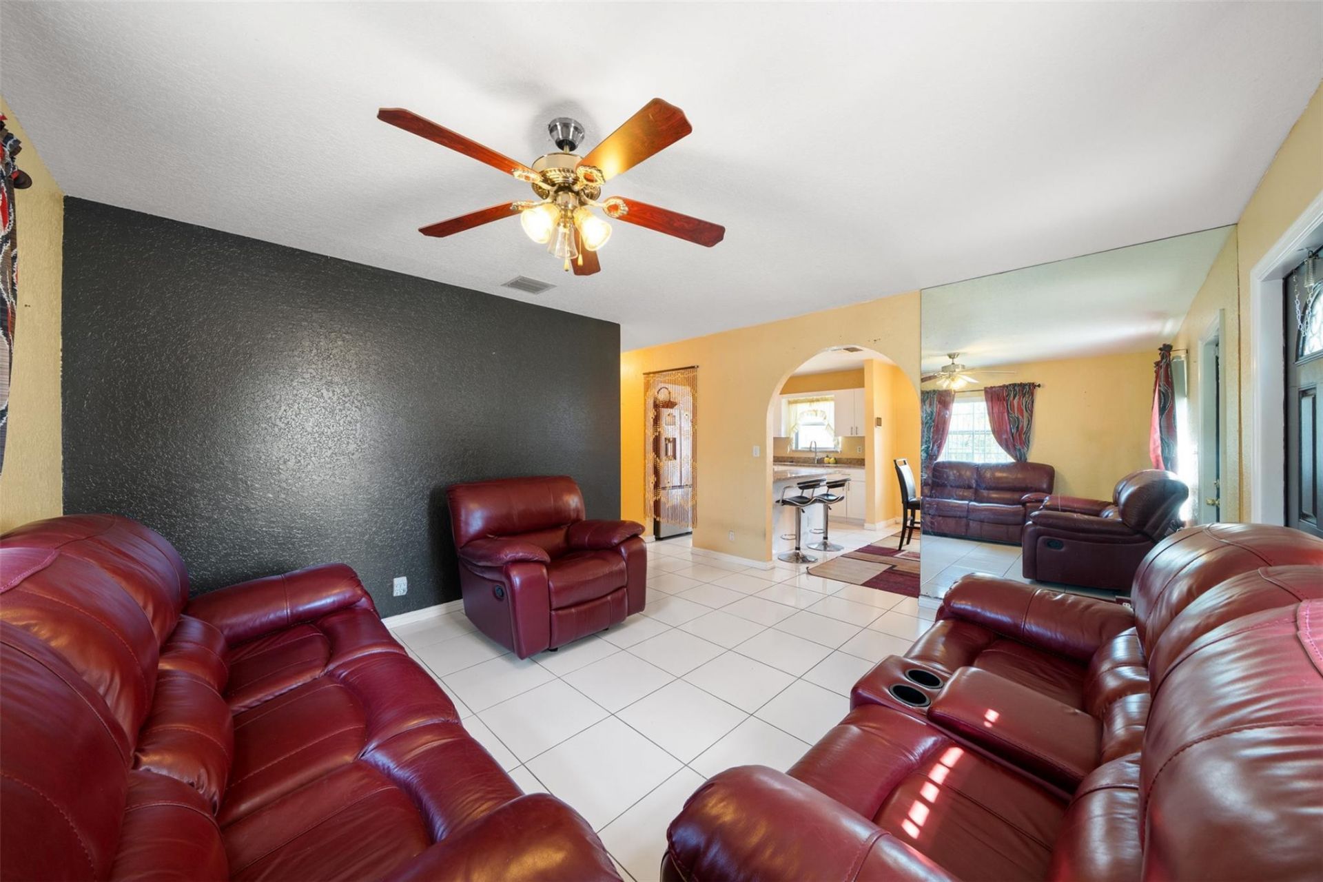 3095 NW 8th Street, Fort Lauderdale, FL 33311 Photo