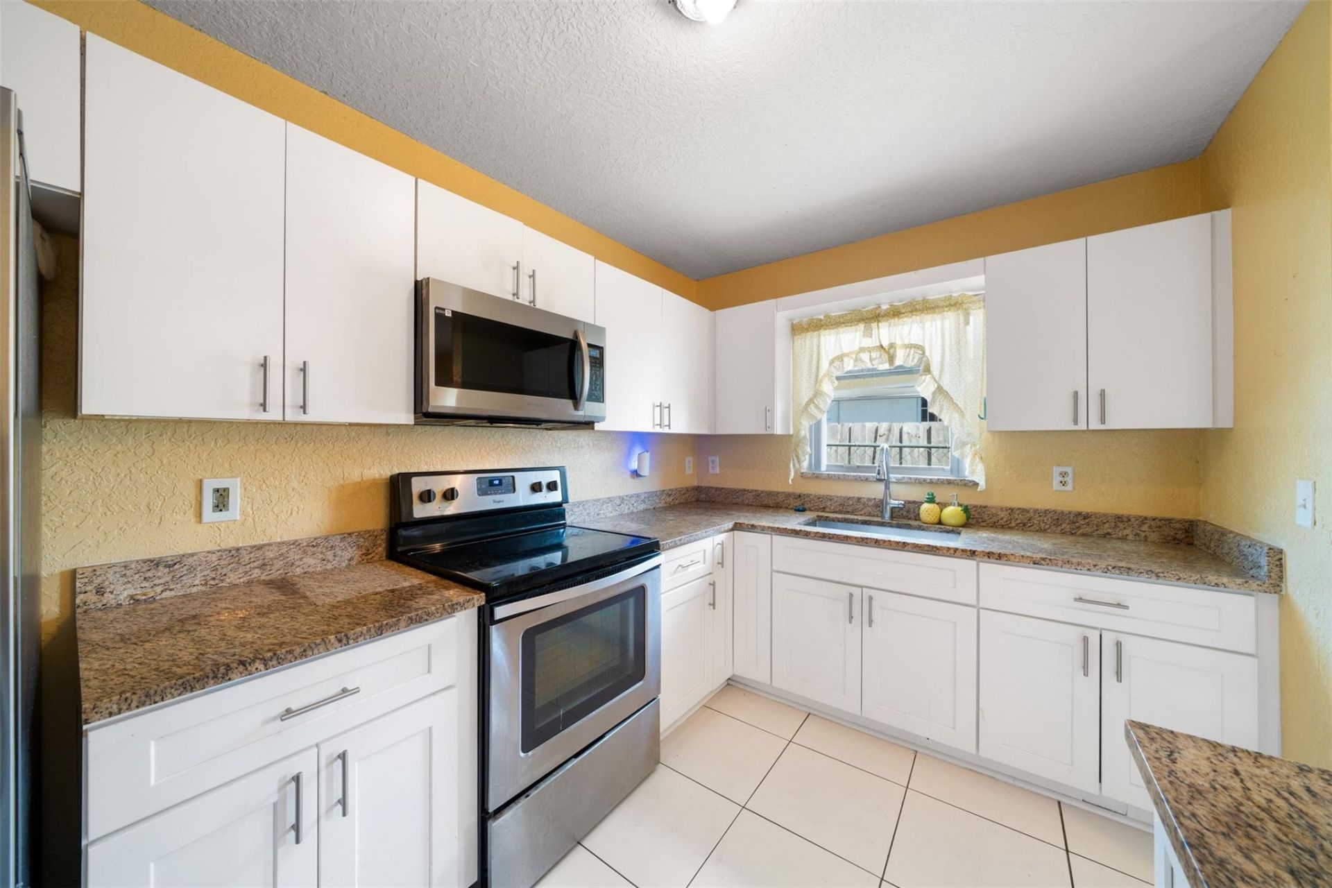 3095 NW 8th Street, Fort Lauderdale, FL 33311 Photo