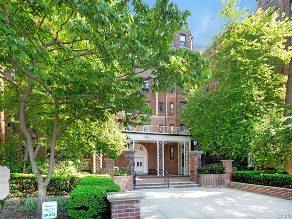 8451 Beverly Road, Unit 1A 10 1U 2, Kew Gardens, NY 11415