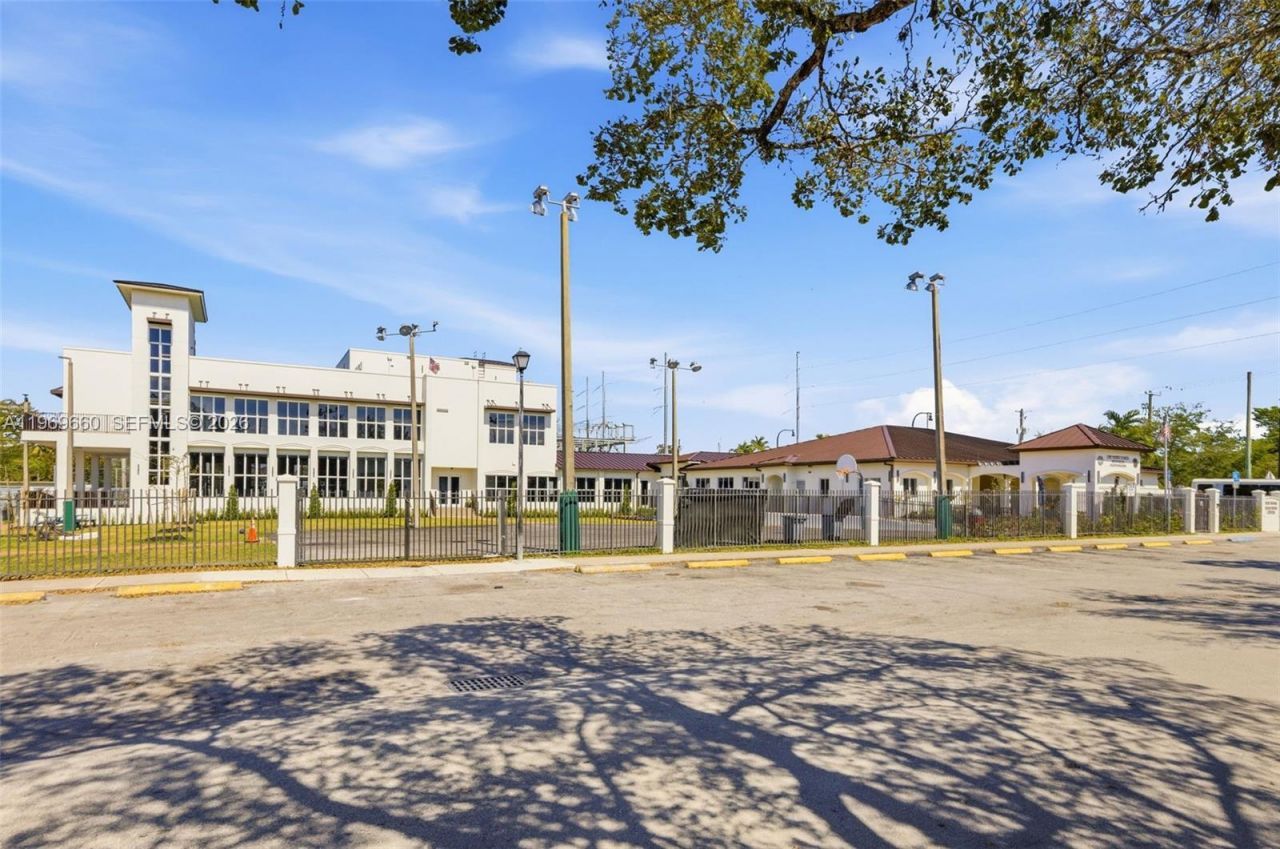 5851 SW 15th St, West Miami, FL 33144 Photo