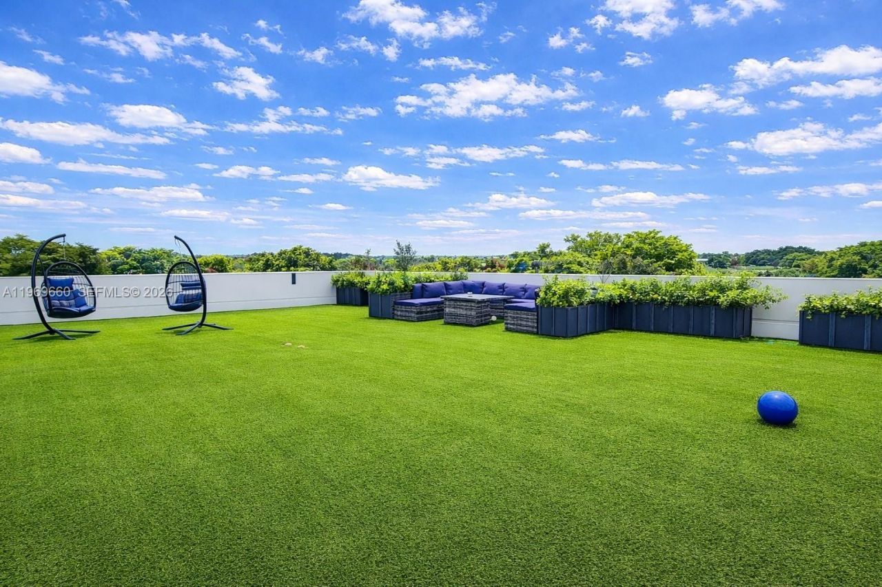 5851 SW 15th St, West Miami, FL 33144 Photo