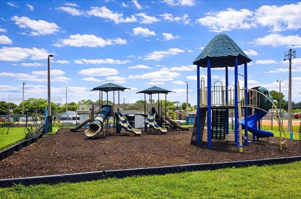 5851 SW 15th St, West Miami, FL 33144 Photo