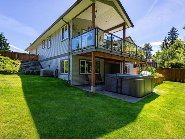 100 McPhedran Rd, Unit 13, Campbell River, BC V9W 5P4