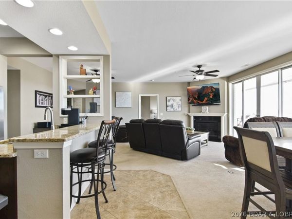 698 Summer Place Drive, Unit 1B, Camdenton, MO 65020