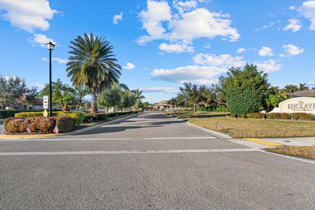 988 145th Street Circle Ne, Bradenton, FL 34212 Photo