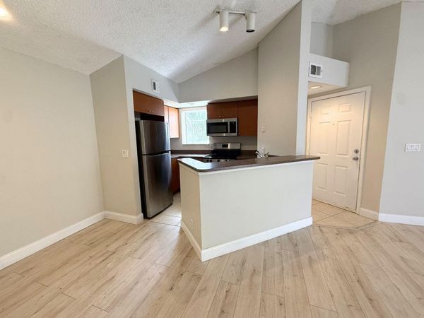 3310 N Pinewalk Dr N, Unit 1827, Margate, FL 33063