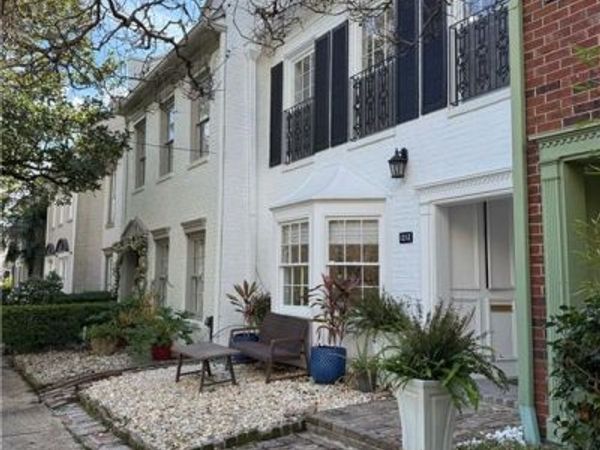 1212 ALINE Street, New Orleans, LA 70115