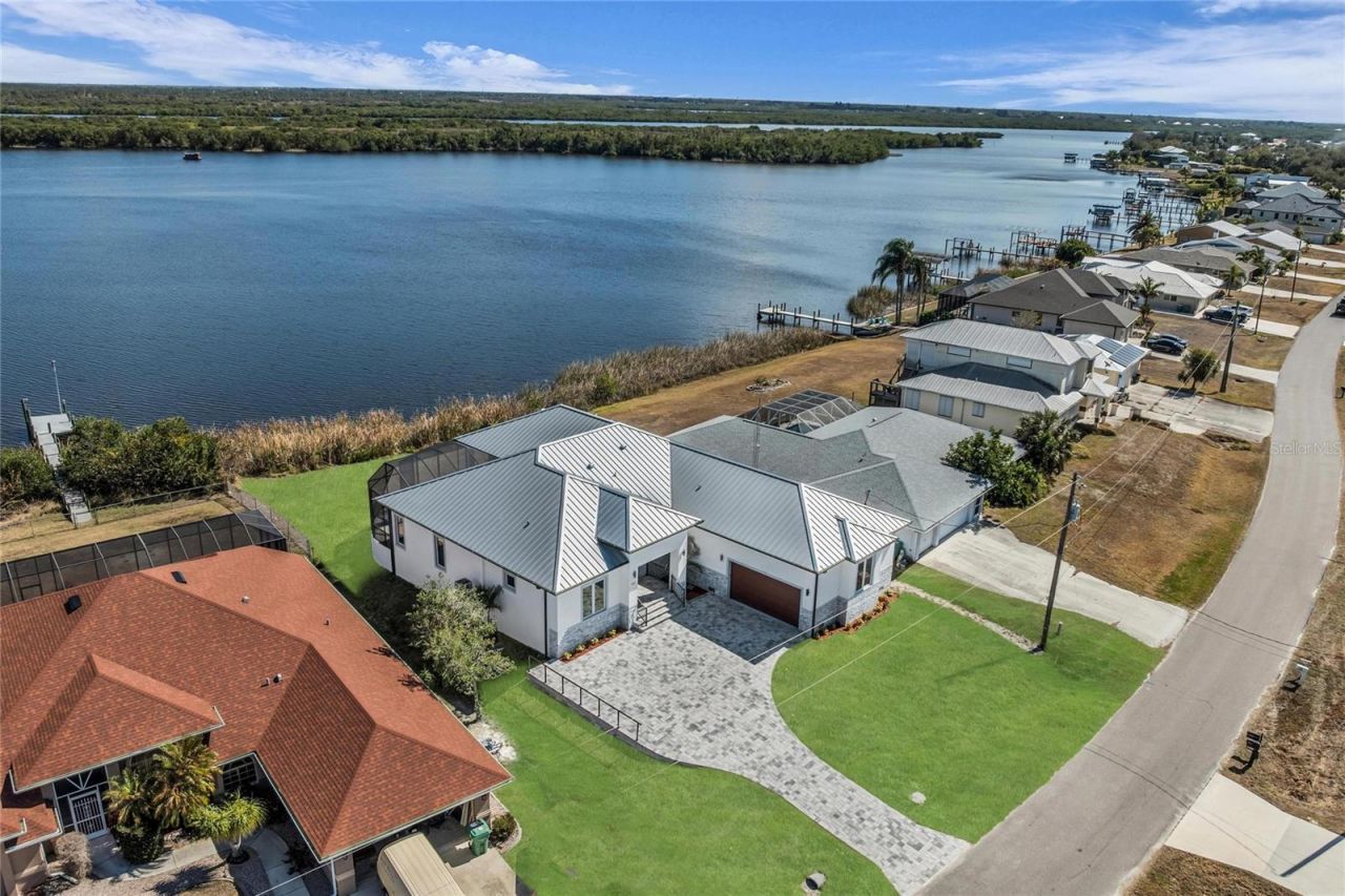 2228 Harbour Drive, Punta Gorda, FL 33983 Photo