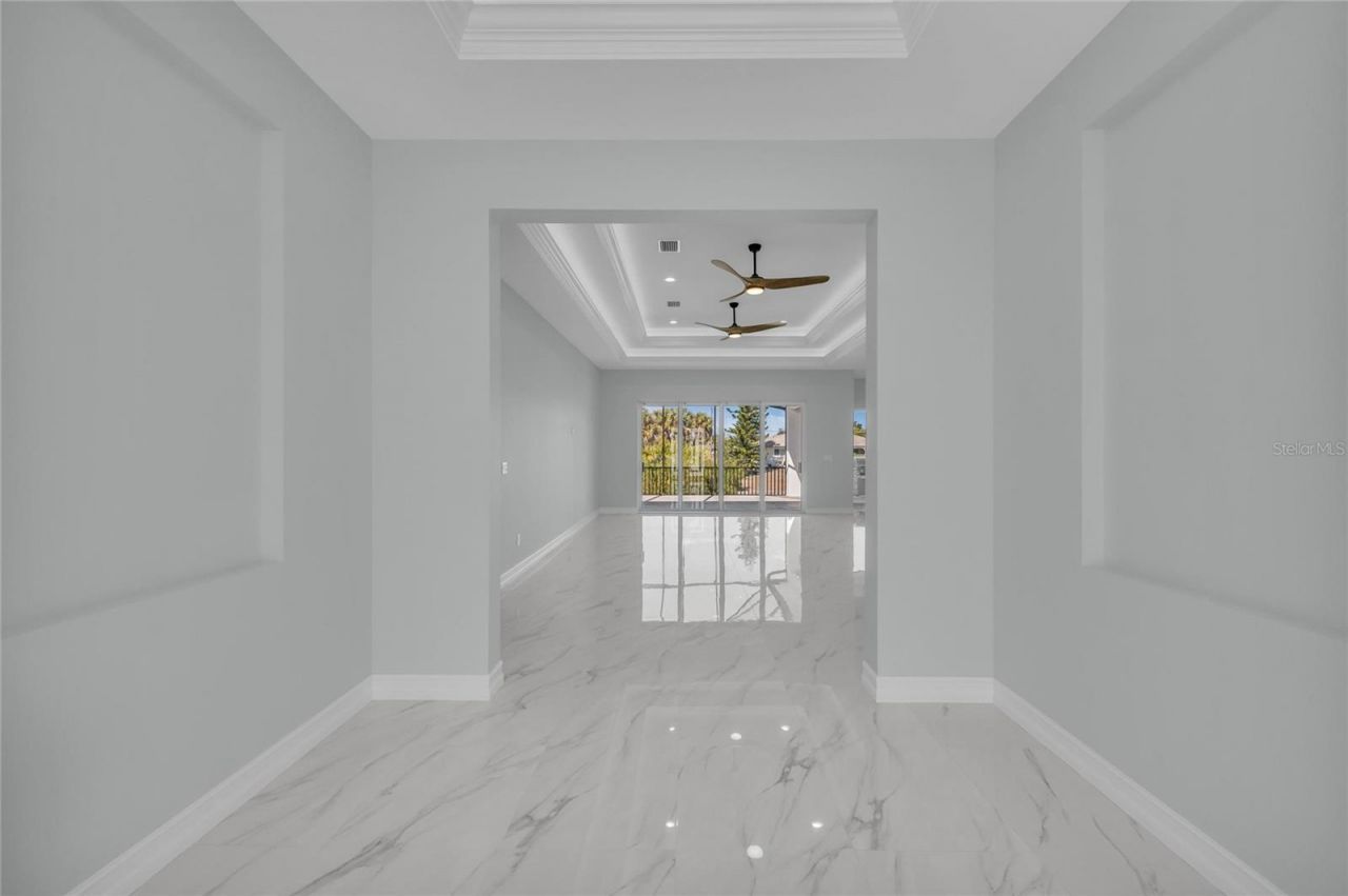 18702 Arapahoe Circle, Port Charlotte, FL 33948 Photo