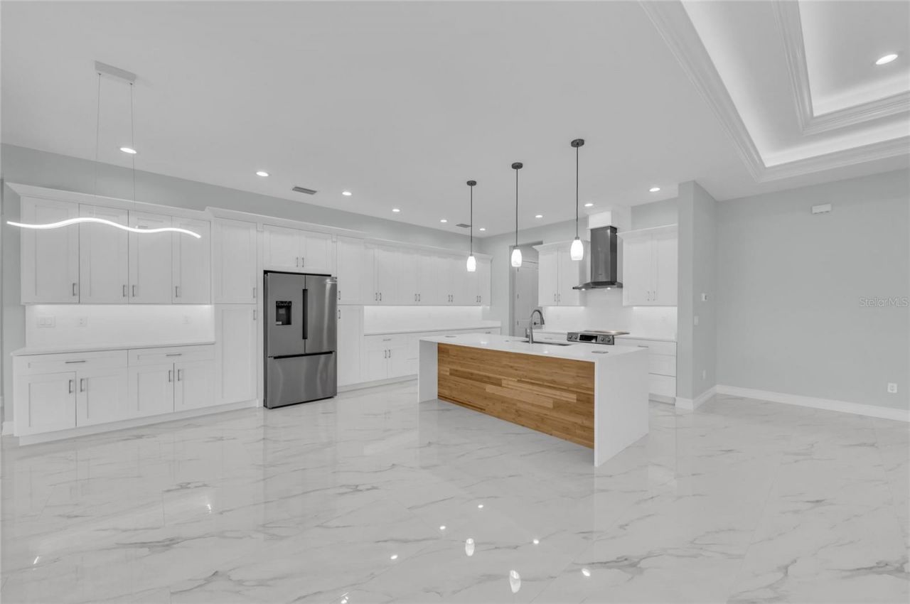 18702 Arapahoe Circle, Port Charlotte, FL 33948 Photo