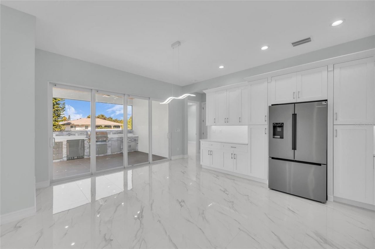 18702 Arapahoe Circle, Port Charlotte, FL 33948 Photo