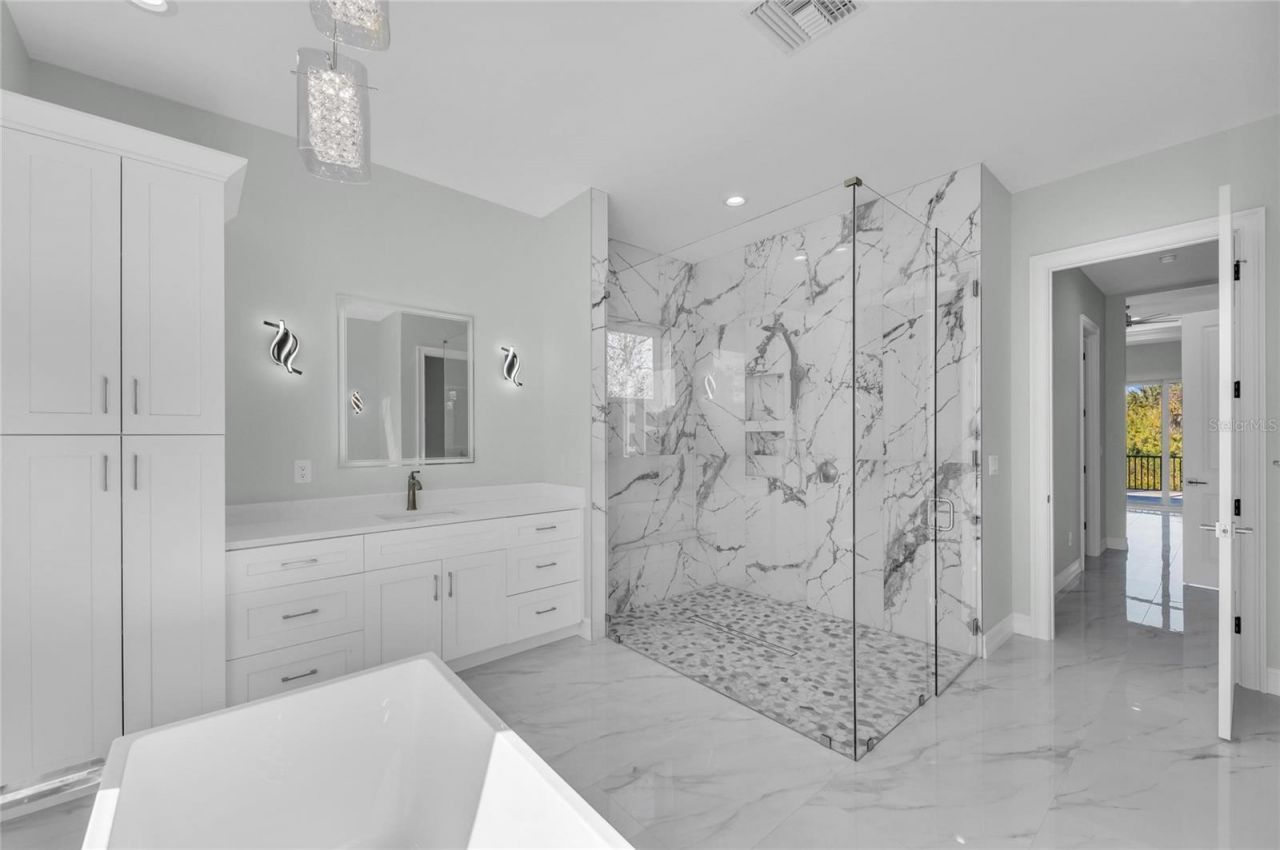 18702 Arapahoe Circle, Port Charlotte, FL 33948 Photo