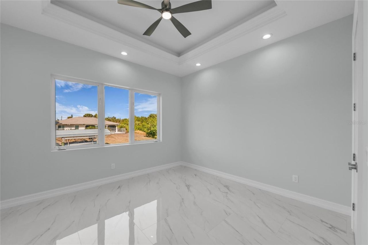 18702 Arapahoe Circle, Port Charlotte, FL 33948 Photo