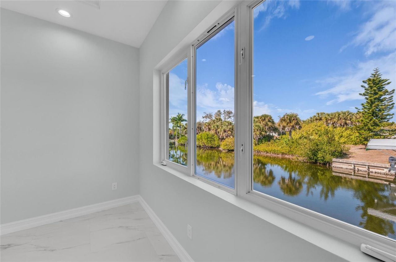 18702 Arapahoe Circle, Port Charlotte, FL 33948 Photo