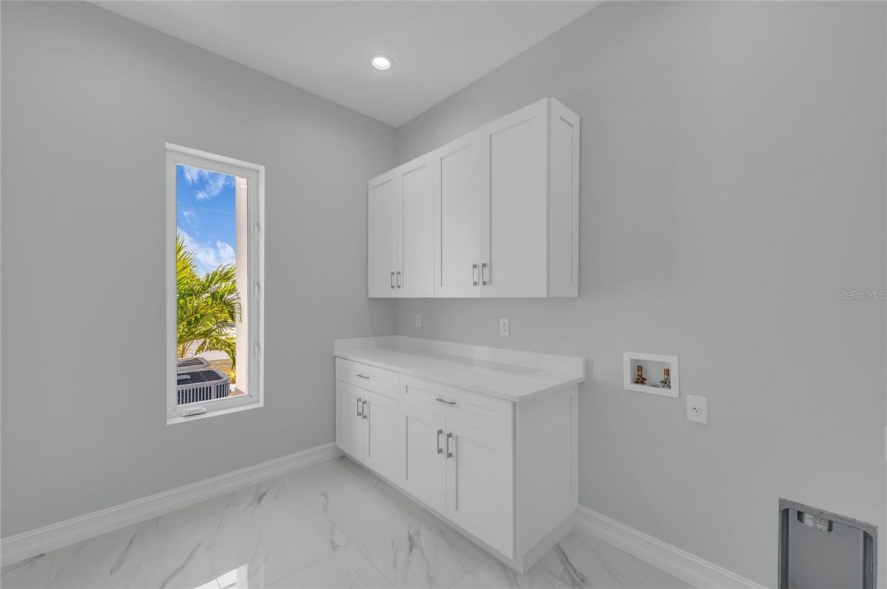 18702 Arapahoe Circle, Port Charlotte, FL 33948 Photo