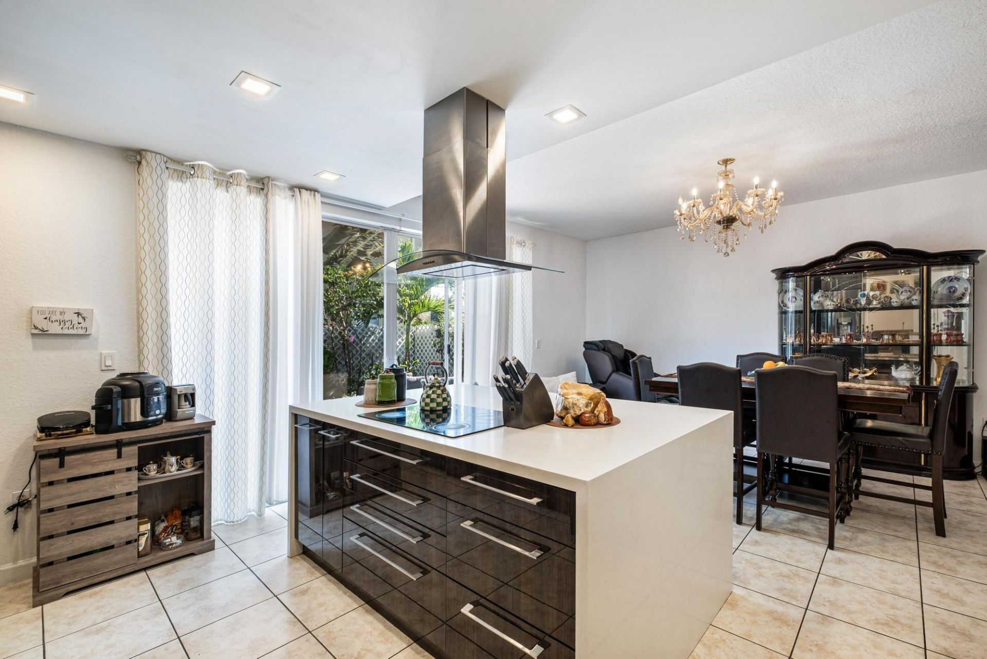 8741 NW 110th Avenue, Doral, FL 33178 Photo