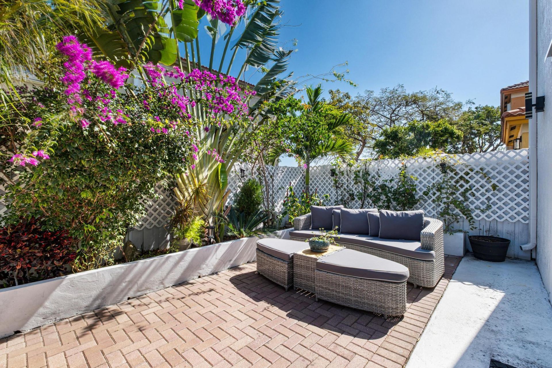 8741 NW 110th Avenue, Doral, FL 33178 Photo