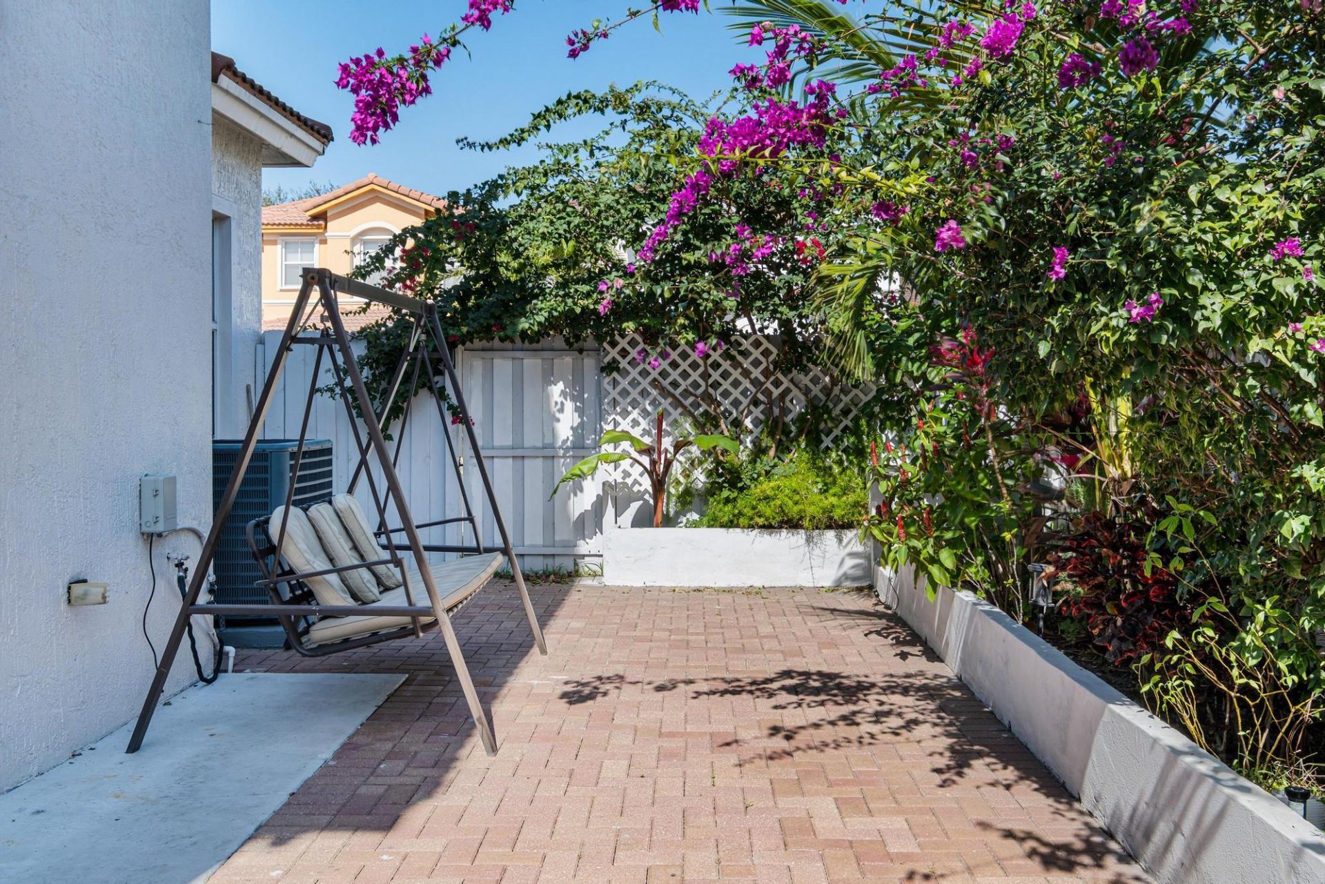 8741 NW 110th Avenue, Doral, FL 33178 Photo