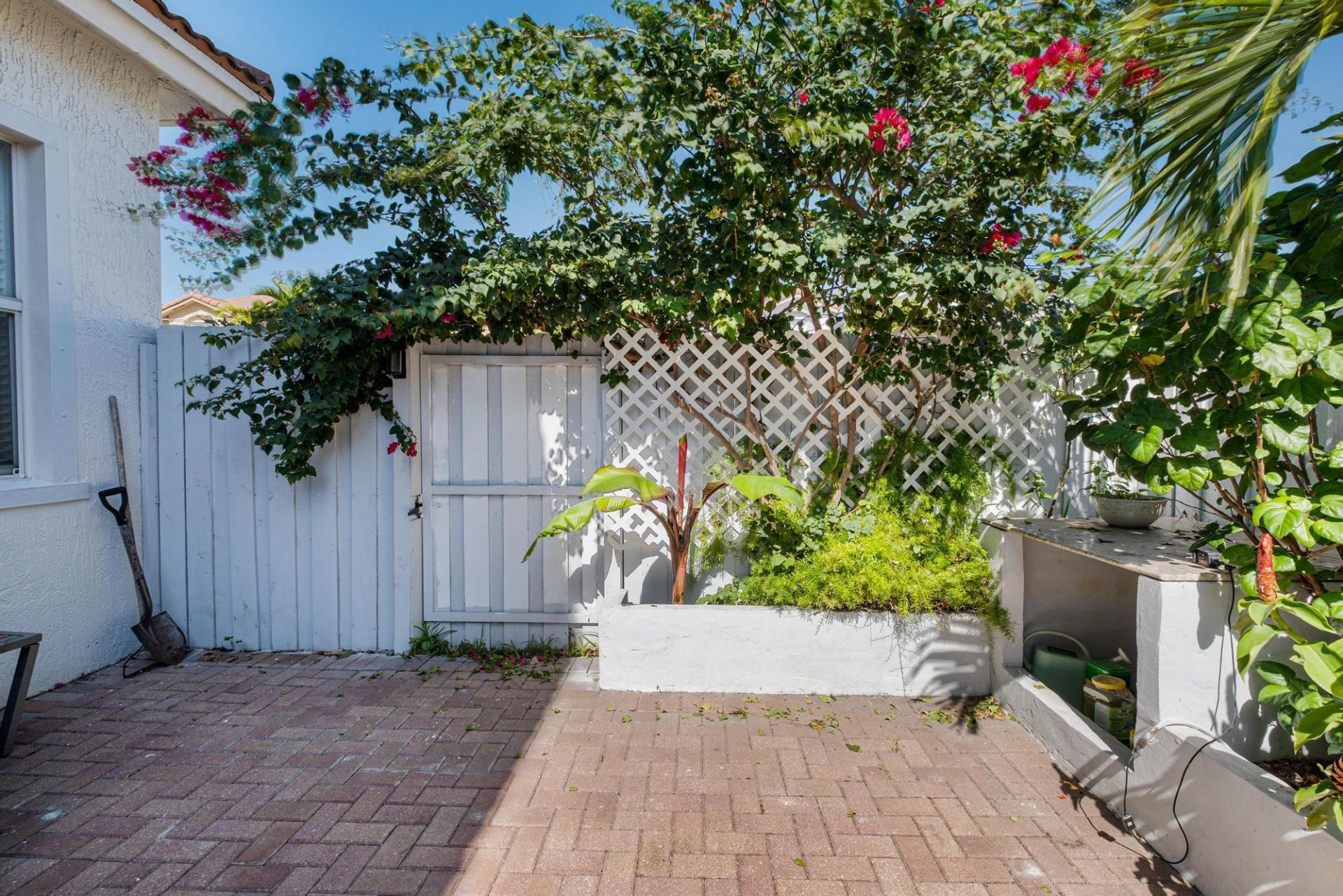 8741 NW 110th Avenue, Doral, FL 33178 Photo