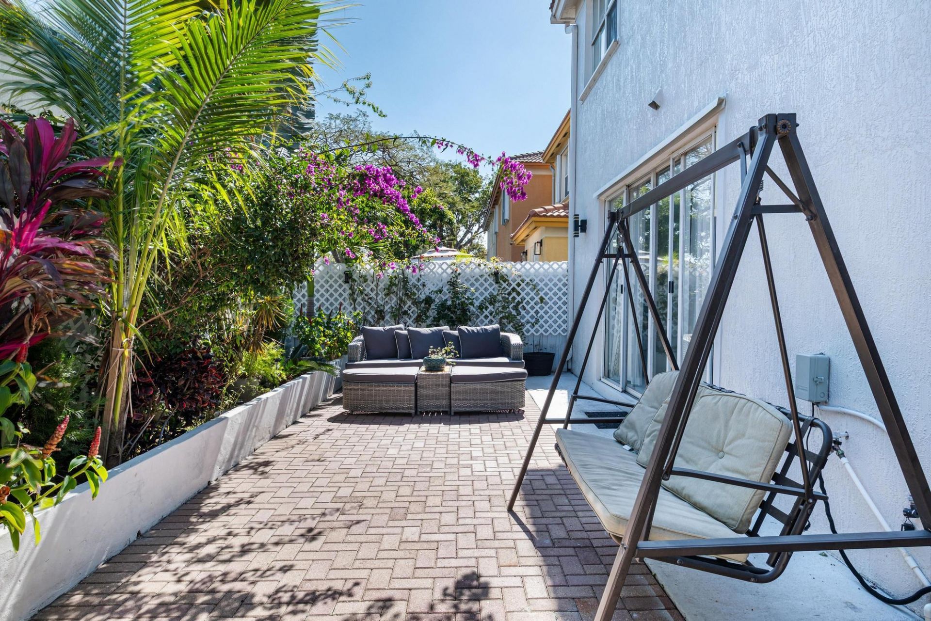 8741 NW 110th Avenue, Doral, FL 33178 Photo