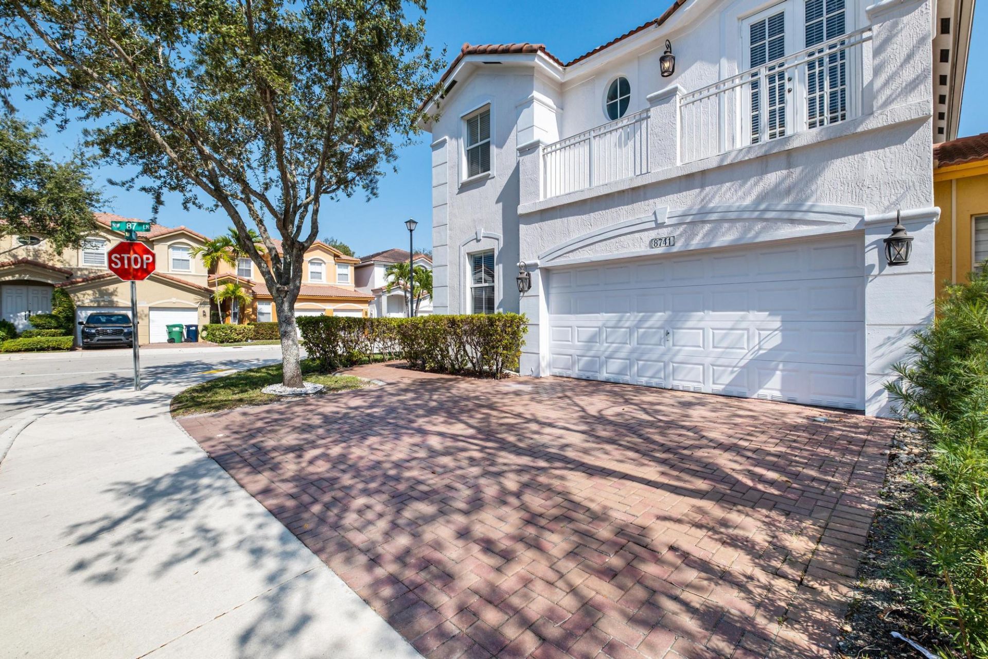 8741 NW 110th Avenue, Doral, FL 33178 Photo