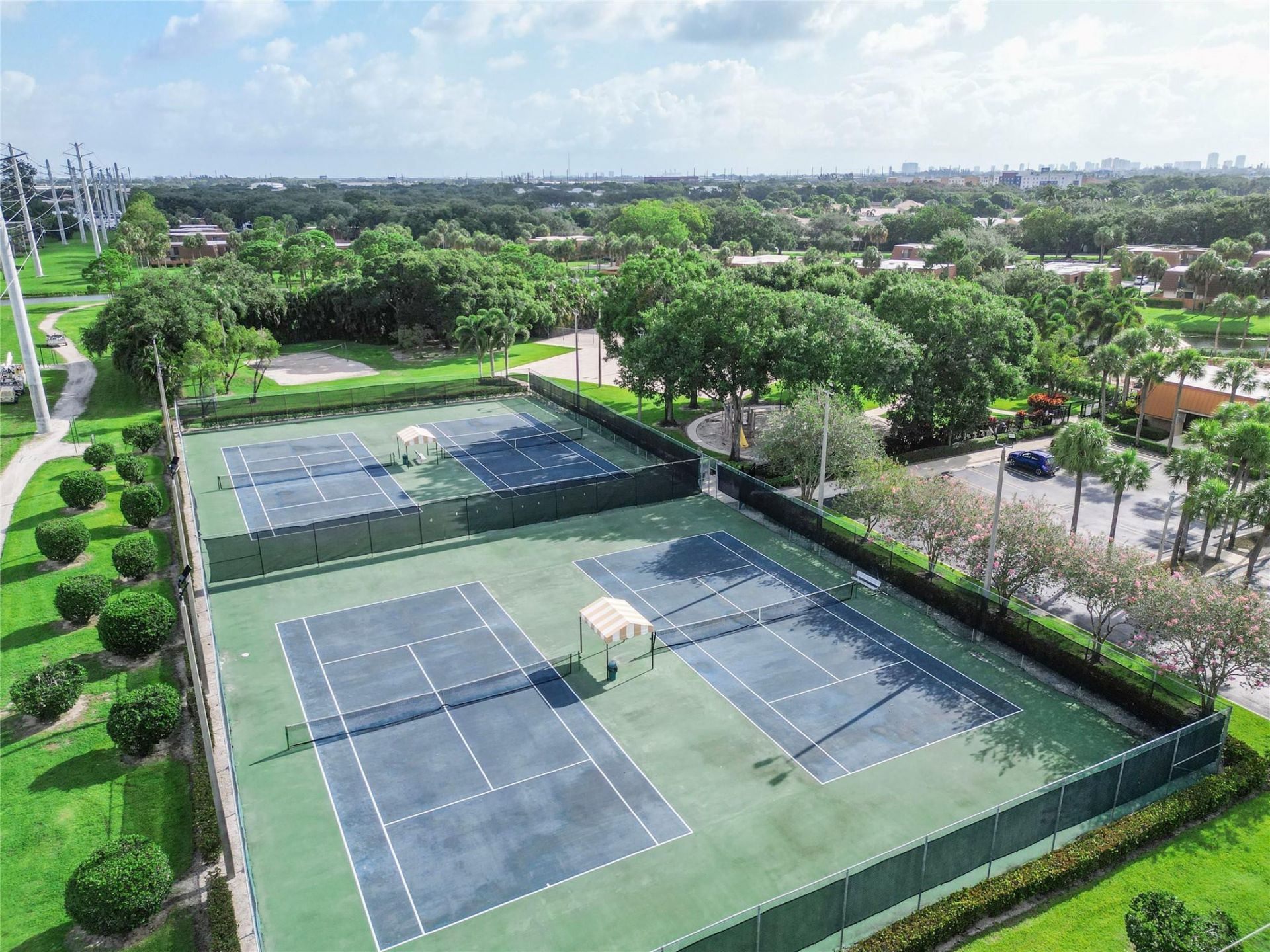 1017 10th Way, West Palm Beach, FL 33407 Photo