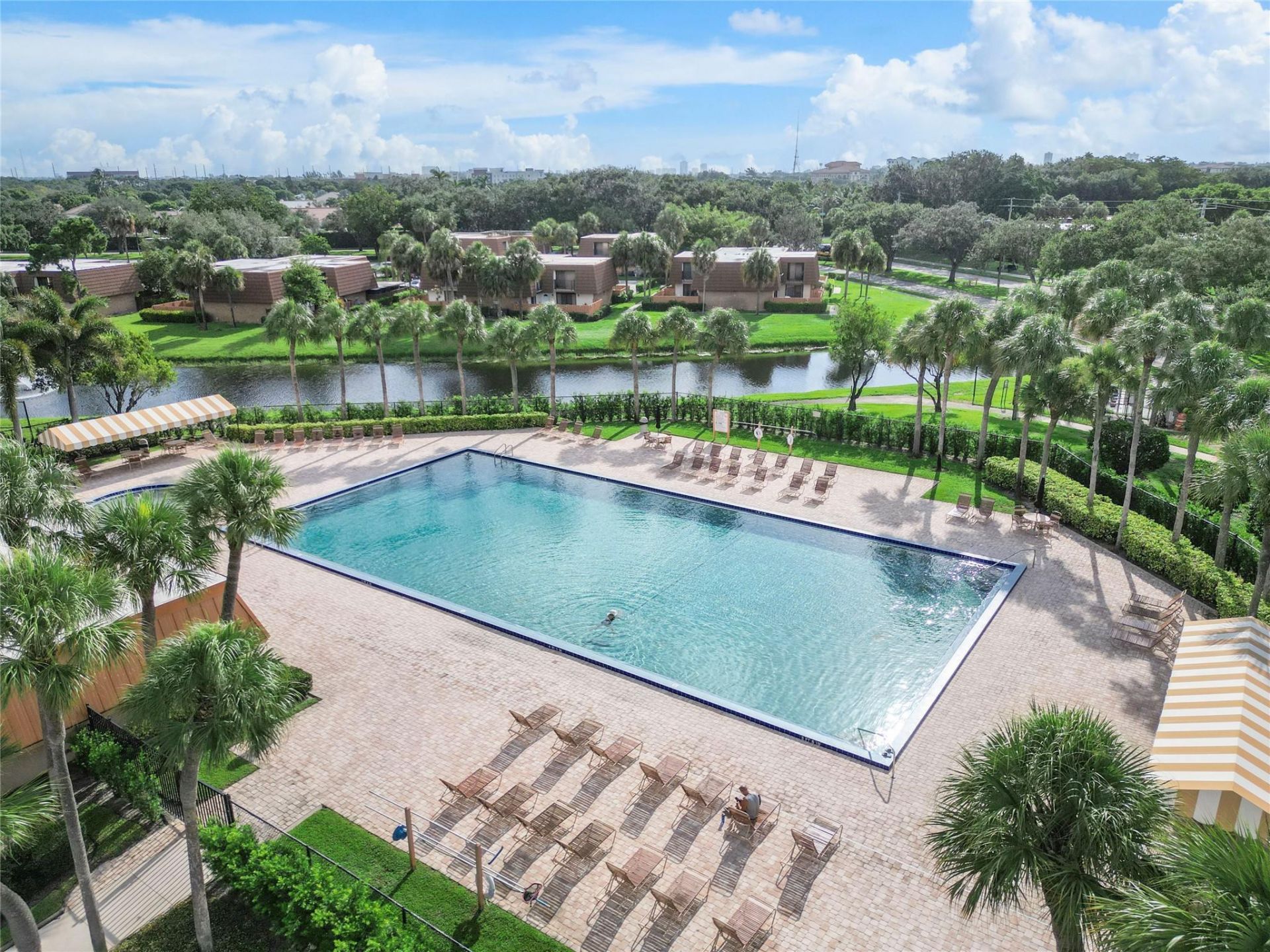 1017 10th Way, West Palm Beach, FL 33407 Photo